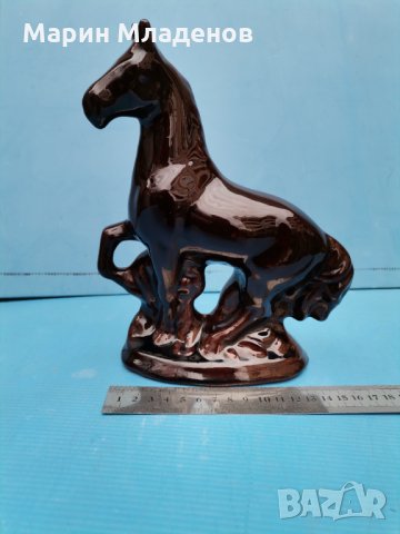 Статуетка, керамика - кон, снимка 1