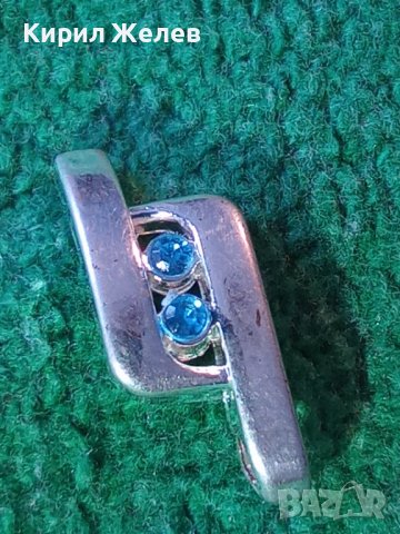 КРАСИВО СКЪПОЦЕННО МЕДАЛЬОНЧЕ с БЯЛА ПОЗЛАТА и ФАСЕТИРАНИ СИНИ КРИСТАЛЧЕТА 25866, снимка 3 - Колиета, медальони, синджири - 39229343