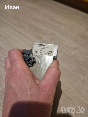 Разединител Schneider Electric INS 40 А, снимка 4 - Други машини и части - 53556256