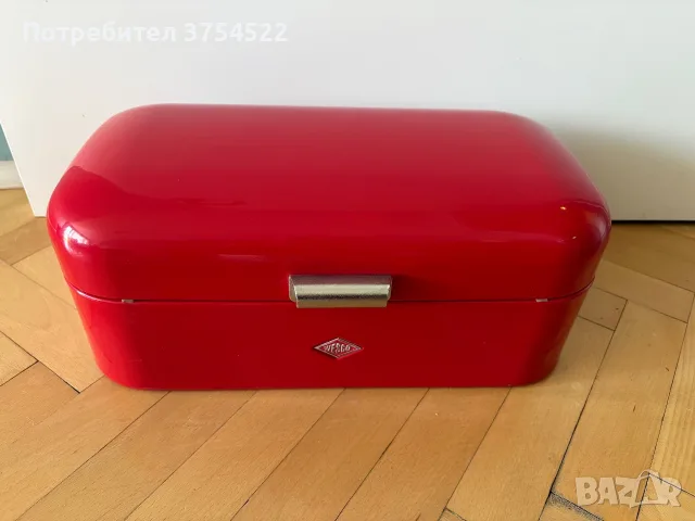 Кутия за хляб Wesco Grandy червена