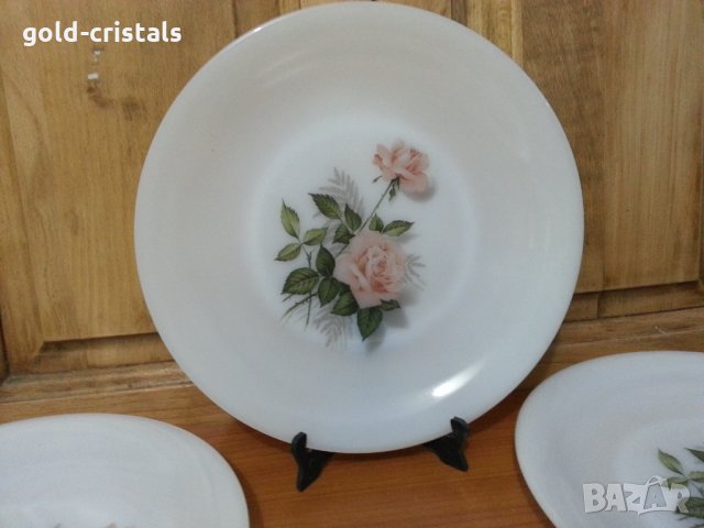 Френски аркопал чинии плитки , снимка 2 - Антикварни и старинни предмети - 35816393