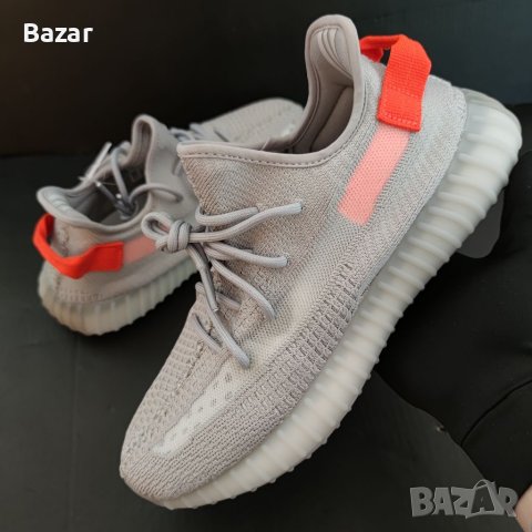 Нови Оригинални Обувки Adidas Yeezy Boost Размер 44 2/3 изключително удобни маратонки , снимка 14 - Спортни обувки - 40430235
