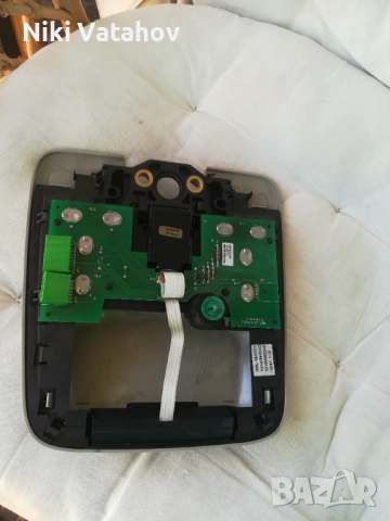 Продавам плафониера за Волво S60, снимка 3 - Части - 51798851