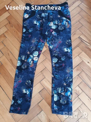 Дамски костюм, снимка 2 - Костюми - 50534980