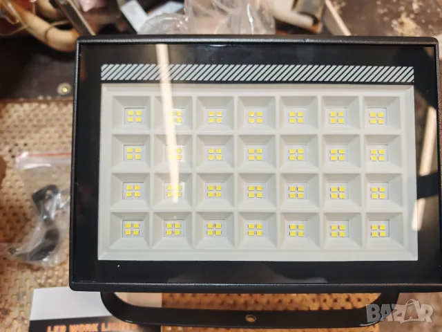 Прожектор за батерия Dewalt USB-A type C