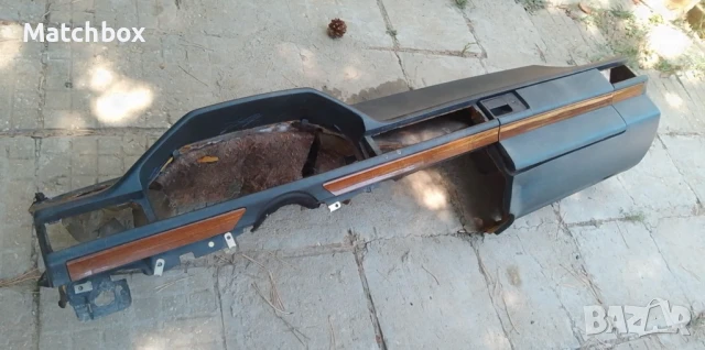 Арматурно табло за Мерцедес 124 