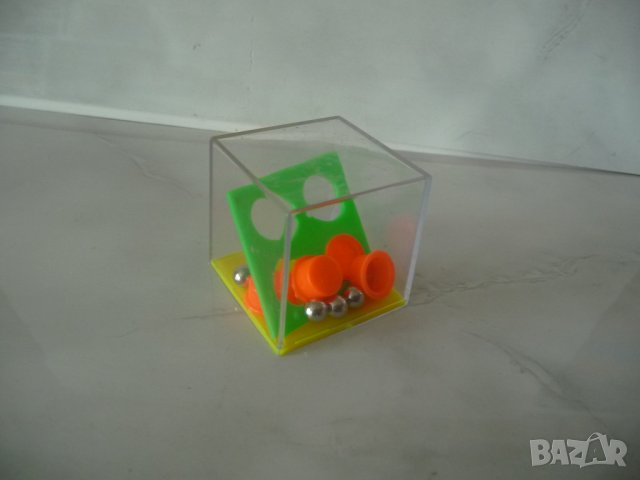 Логически пузел куб играчка топчета игра на нерви 