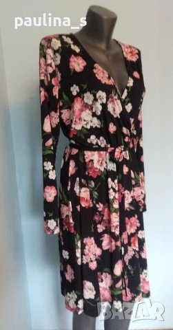 Дизайнерска рокля във флорален принт "Anna Field"® / голям размер 