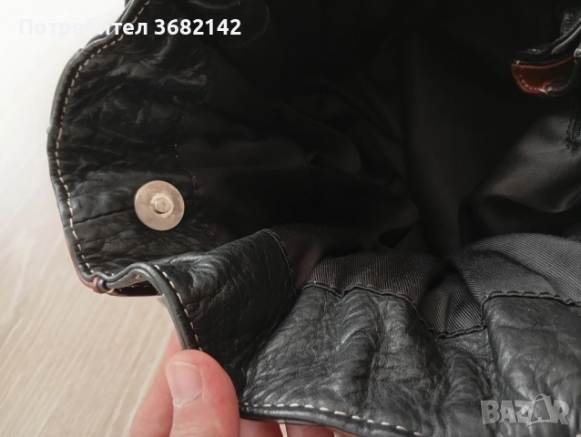 продавам дамска чанта естествена кожа , снимка 8 - Чанти - 51778783