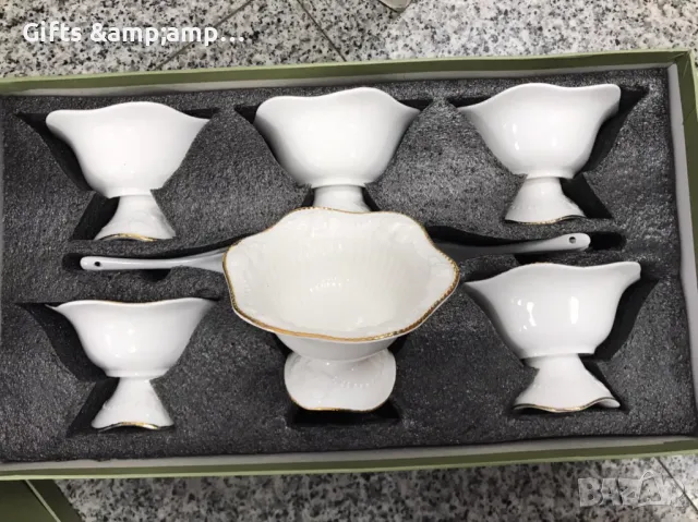 Красив порцеланов комплект за крем/сладолед - 6 купички с лъжички