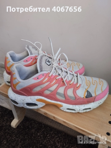 Продавам спортни обувки NIKE TS
