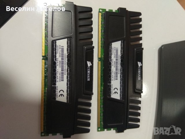 Рам Памет 2x4 GB DDR3 1600MHz Vengeance на Corsair, снимка 1