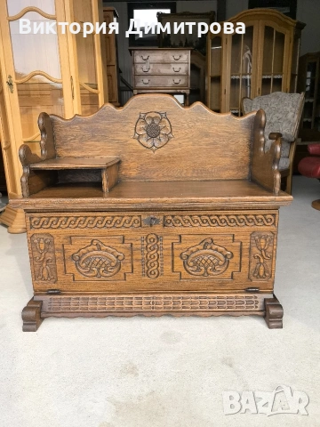 Антична пейка - шкаф за обувки