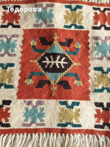 Чипровско килимче, снимка 2 - Антикварни и старинни предмети - 40934716
