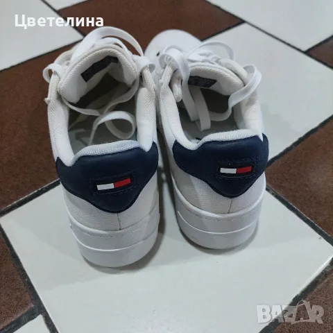 Бели сникърси Tommy jeans, снимка 4 - Кецове - 56353732