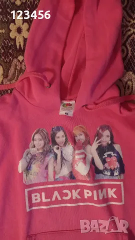 Худи на Black pink, розов суиътчър и бяла жилетка, снимка 4 - Детски анцузи и суичери - 48458815