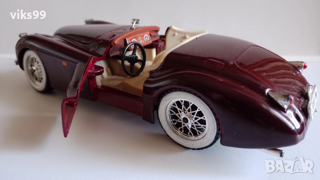 Bburago Jaguar XK 120 Roadster 1951 - Мащаб 1:24, снимка 4 - Колекции - 51441988