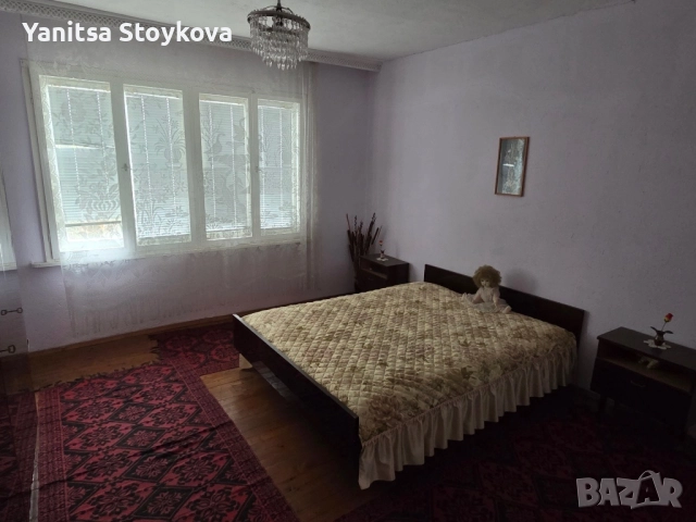 Двуетажна къща на 7км от Пловдив, снимка 6 - Къщи - 52817323