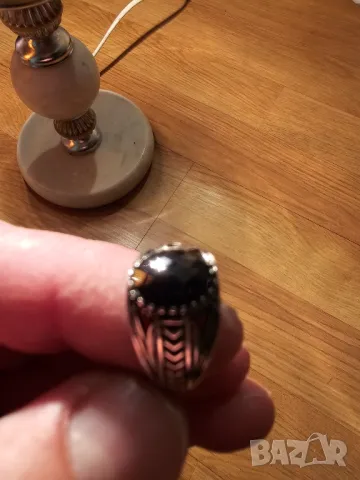 Старинен  красив  мъжки сребърен пръстен с черен оникс  сребро