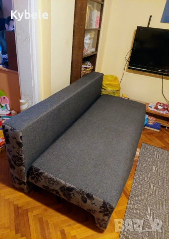 Разтегателен диван