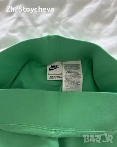 Дамски комплект Nike Varsity Crop, снимка 4 - Спортни екипи - 56086019
