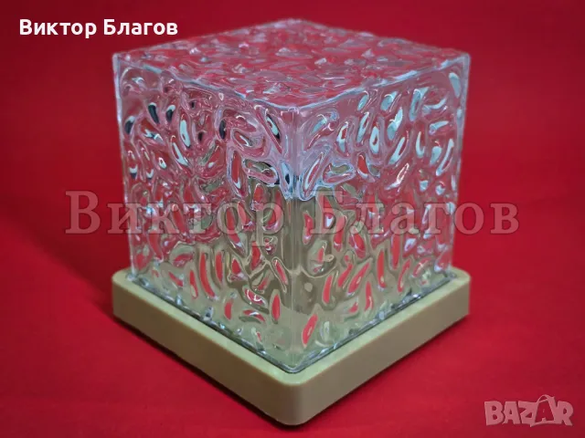 Квадратна лампа проектор - въртяща, снимка 2 - Настолни лампи - 49853322