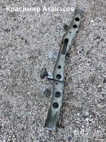 Греда над воден радиатор за Тойота Аурис. 2007-2012г, снимка 3 - Части - 50436544