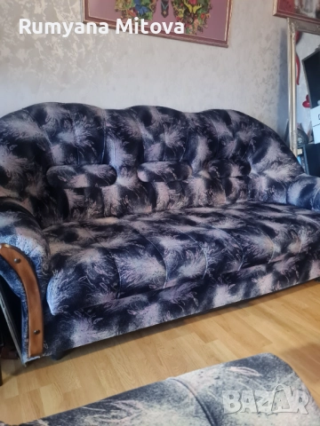 Продавам комплект диван и две кресла