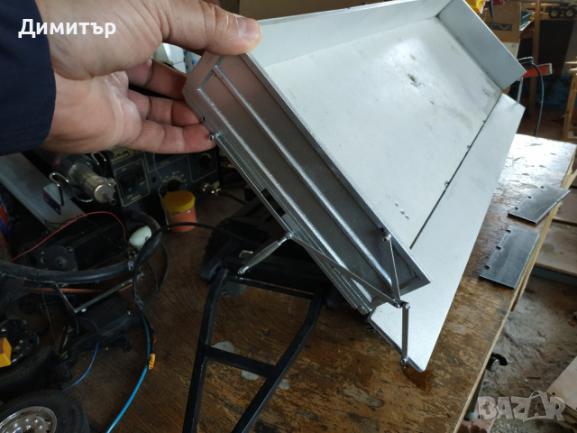 самосвално  хидравлично ремарке за модел камион 1:14, снимка 12 - Коли, камиони, мотори, писти - 36465367