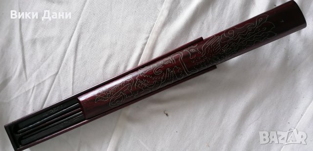 неупотребявани Комплект чопстикс в кутия махагон с бронзови инкрустации, снимка 3 - Други ценни предмети - 38925291