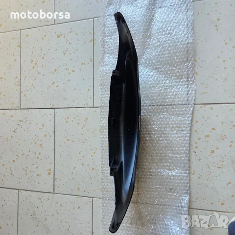 Yamaha Majesty 400 заден капак акумулатор скойлер над акумулатор, снимка 2 - Части - 55994642