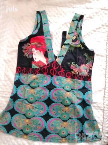 Desigual и др. Дамски топ / потник с щампа