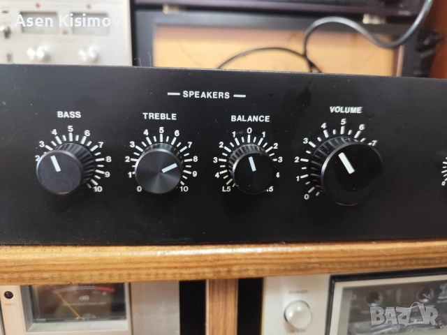 Германски усилвател , снимка 3 - Ресийвъри, усилватели, смесителни пултове - 52106554