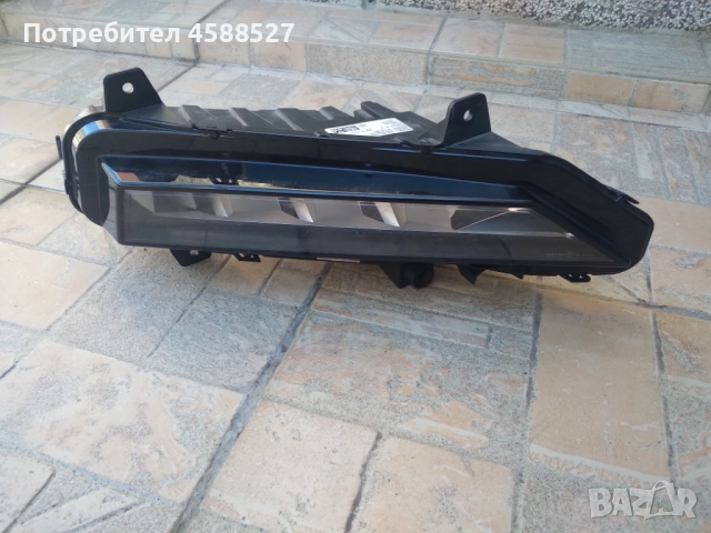 Led десен фар за мъгла (халоген) за Шкода Октавия 4 RS- 5E3 941 700 A, снимка 2 - Части - 51724267