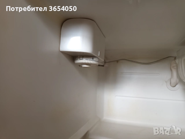 Хладилник-минибар работещ, снимка 2 - Хладилници - 53676423