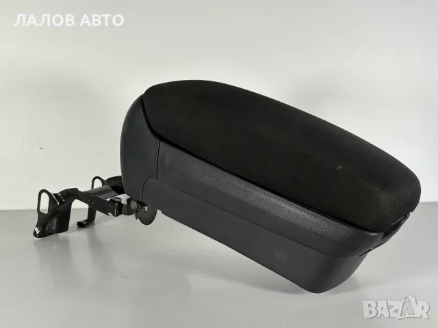 Подлакътник Тойота Авенсис Т25 (03-08г) Podlakatnik Toyota Avensis T25 , снимка 2 - Аксесоари и консумативи - 56130290