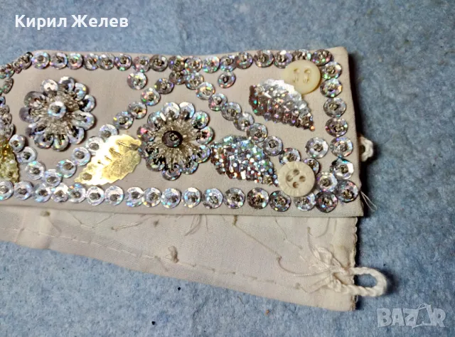 Стар ЕТНОГРАФСКИ ДАМСКИ КЕНАРЕН КОЛАН УКРАСЕН с ФЛОРАЛНИ МОТИВИ от БЛЕСТЯЩИ ПАЙЕТИ 47663, снимка 2 - Антикварни и старинни предмети - 47962851