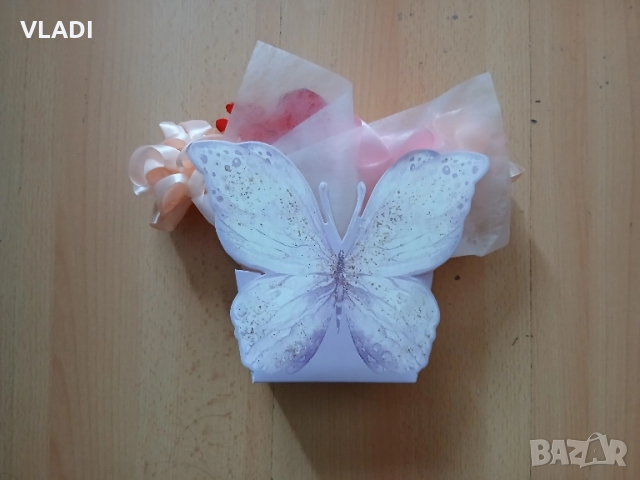 4 рози, снимка 2 - Изкуствени цветя - 47563720