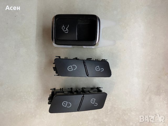 Пепелник и лайсна около климатроник, бутон централно, багажник w204 Mercedes, снимка 6 - Части - 41079692