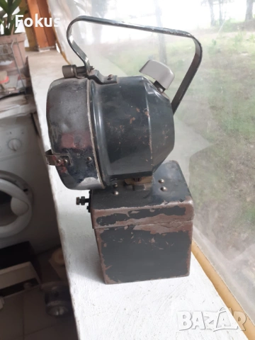 Стар немски акумолаторен фенер, снимка 4 - Антикварни и старинни предмети - 53429734