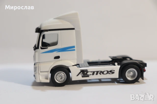 HERPА H0 1/87 MERCEDES ACTROS ВЛЕКАЧ КАМИОН МОДЕЛ, снимка 3 - Колекции - 50756292