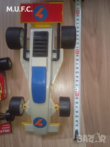 Колички Формула1BBurago Италия., снимка 13 - Колекции - 52668948