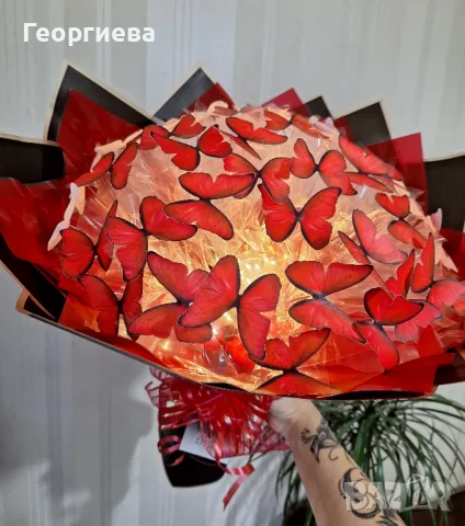 💥🎀ЗАПОВЯДАЙТЕ‼️Луксозни светещи букети✨️ 🦋DESS🦋✨️, снимка 12 - Изкуствени цветя - 48752422