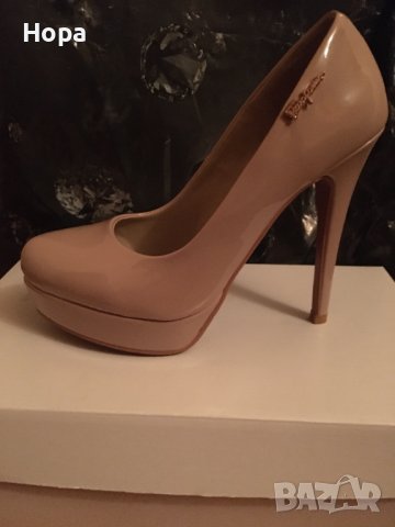 Дамски обувки, снимка 1 - Дамски обувки на ток - 39002551