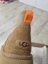 UGG - Велурени зимни боти Classic Mini Dipper Бежов цвят, снимка 10