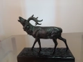 Бронзова фигура на елен, снимка 1