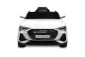 Луксозна детска акумулаторна кола AUDI ETRON SPORTBACK – Бяла, с дистанционно и LED светлини, снимка 5