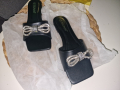Чехли с панделки от камъни, нови с кутия, снимка 1 - Чехли - 44829112