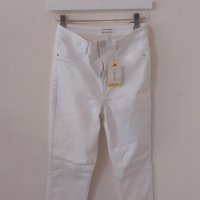 Бял панталон ,размер М, снимка 3 - Панталони - 40874372
