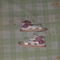 Бели сандали Nelli BLU, снимка 1 - Детски сандали и чехли - 40897212
